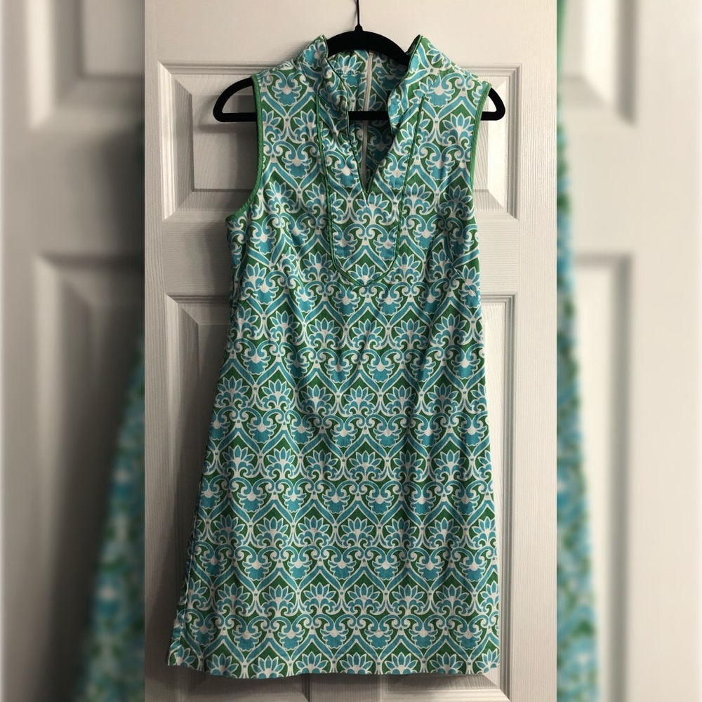 Kensie green patterned mini dress